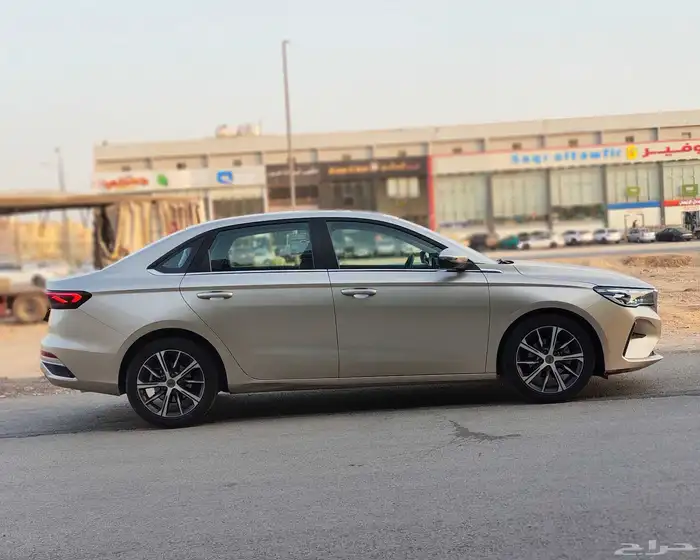 جيلي امجراند 2023 فل كامل 2