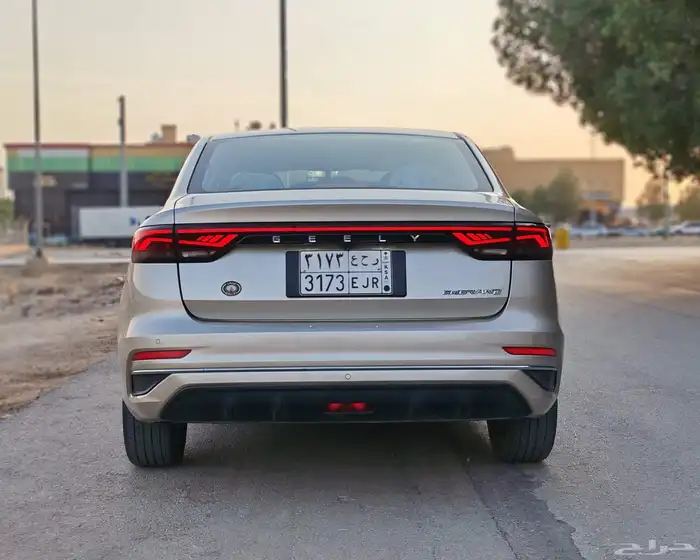 جيلي امجراند 2023 فل كامل 6