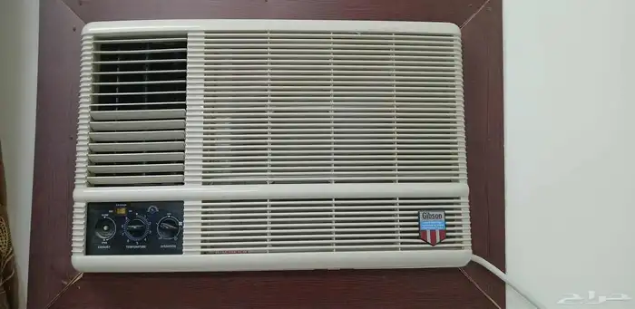 للبيع مكيفات شباك ومضلات كراج 2