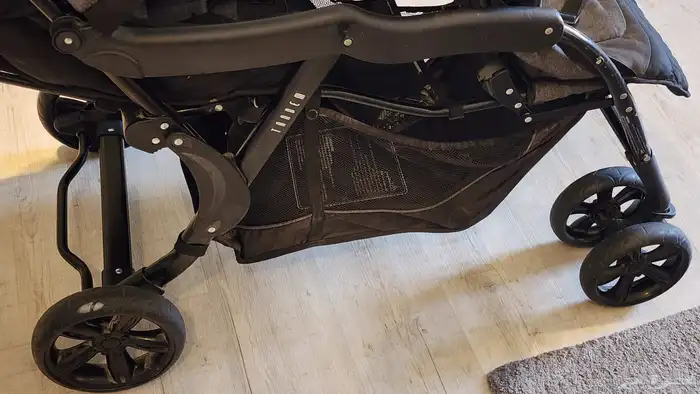 للبيع عربة أطفال مزدوجة ماركة جونيور Junior - بحاله ممتازه 7