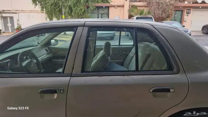 فورد كراون فكتوريا سعودي موديل 2009 1