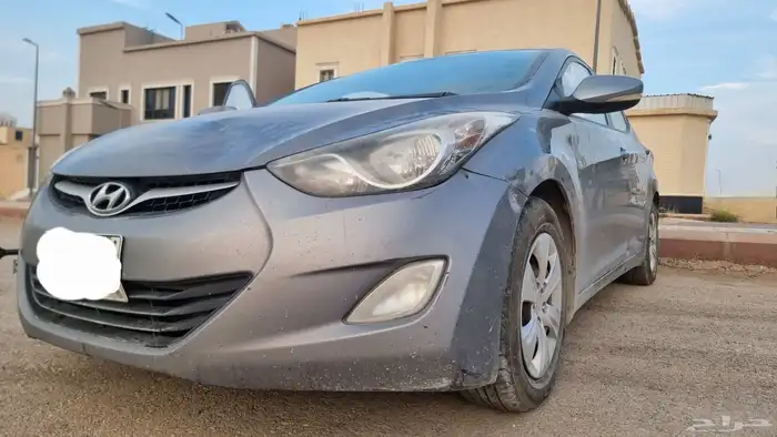 هونداي النترا 2012 Hyundai Elantra 12