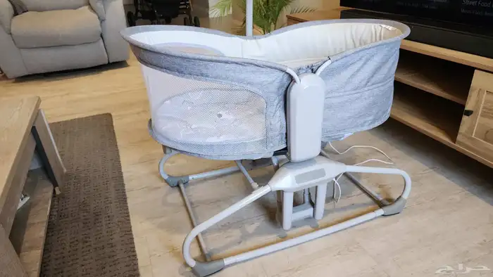 للبيع سرير أطفال هزاز كهربائي Mastela 3 in 1 (شبه جديد) 1