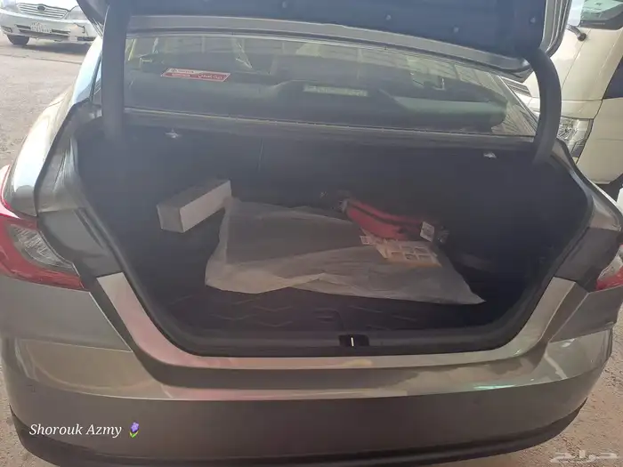 تويوتا كاميري LE نص فل هيبر موديل 2025 12