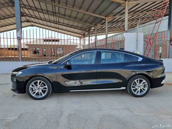 فورد تورس ترند 2023 2