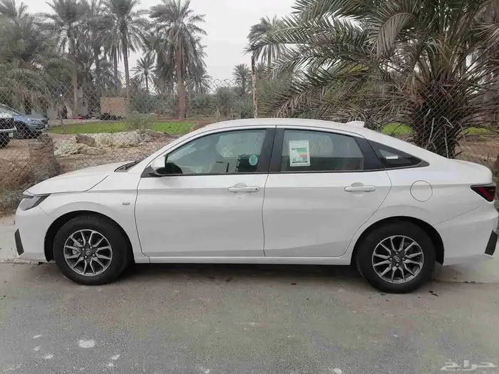 تويوتا يارس 2026 ليميتد عبد اللطيف جميل 12