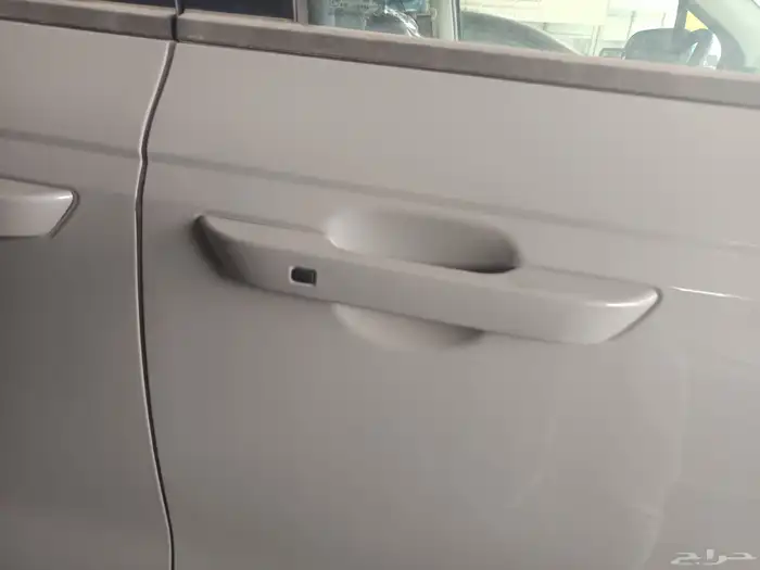 كيا كرنفال ستاندر 3