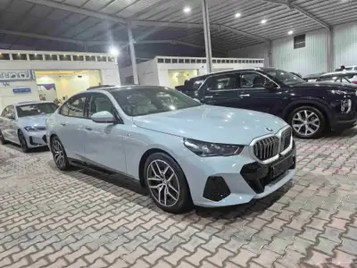 BMW520I M KIT - ممشى 16 الف -2024 index
