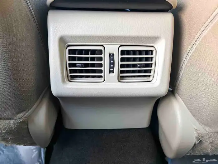 تويوتا كامري هايبرد GLE فل اوبشن موديل 2019 م 19