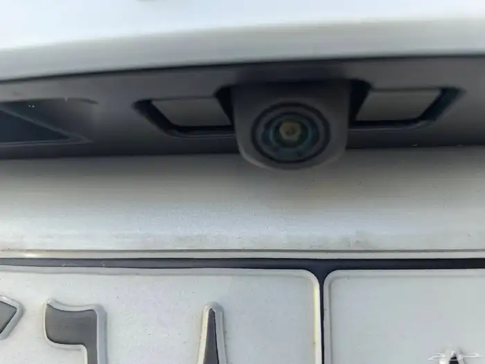 تويوتا كامري هايبرد GLE فل اوبشن موديل 2019 م 12