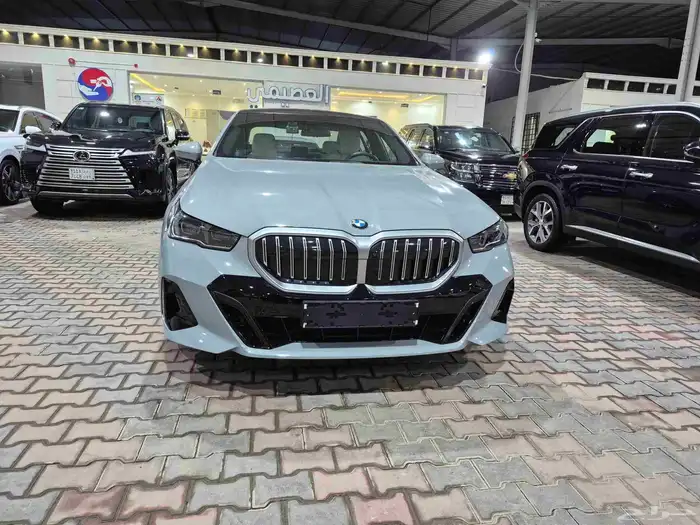 BMW520I M KIT - ممشى 16 الف -2024 2