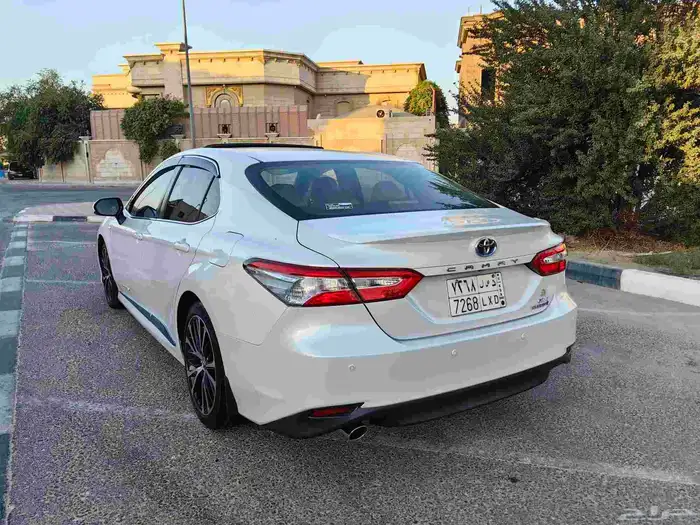 تويوتا كامري هايبرد GLE فل اوبشن موديل 2019 م 2