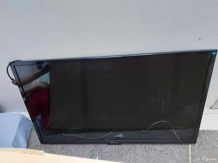 شاشة دانسات 50 بوصة وشاشة كونيكا 47 بوصة 0