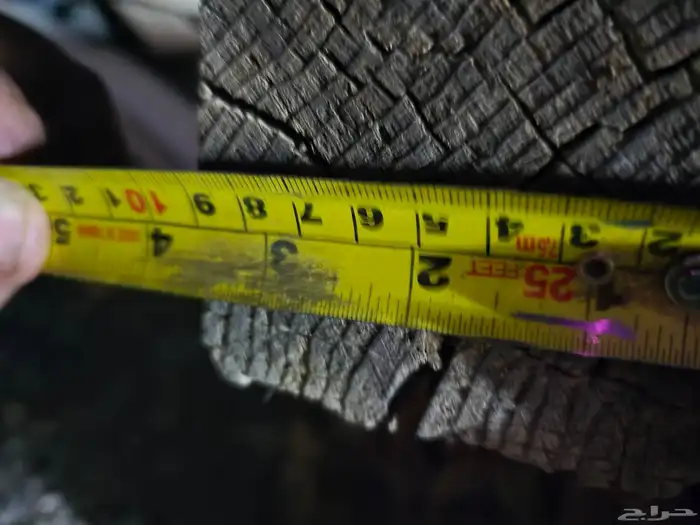 مربيع للبيع 4م و3م العرض 10سم. الحدد حولي 10 مربوعه نضيفه 7