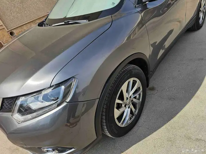 للبيع نيسان إكس-تريل 2015 فل كامل دبل مقاعد جلد (7 ركاب) 2