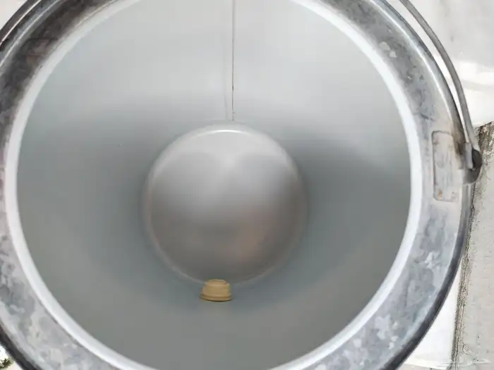 ترمس ماء ارامكو قديم قلو امريكي شبه جديد حجم2 جالون 250ريال 3