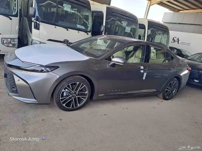 تويوتا كاميري LE نص فل هيبر موديل 2025 1