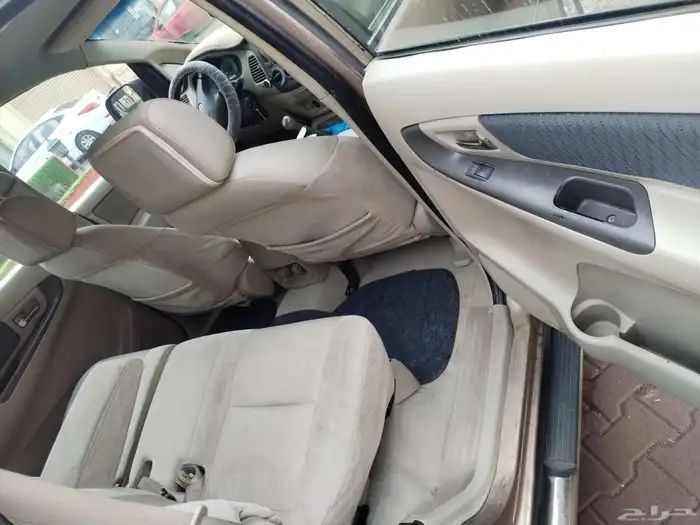 للبيع انوفا 2009 نظيفة جاهزة للاستخدام 17