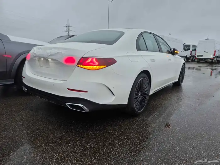 Mercedes E200 2026 3