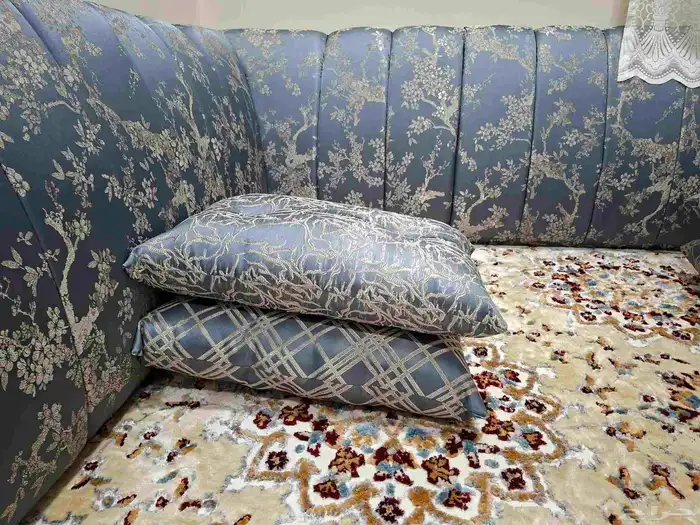 مساند للبيع شبه جديده ونظيفة جدا جدا 3