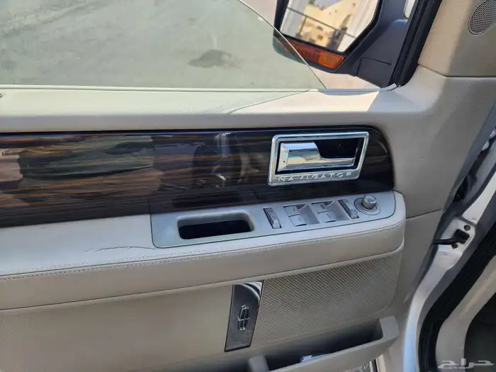 لينكون نافيجتور 2010 26