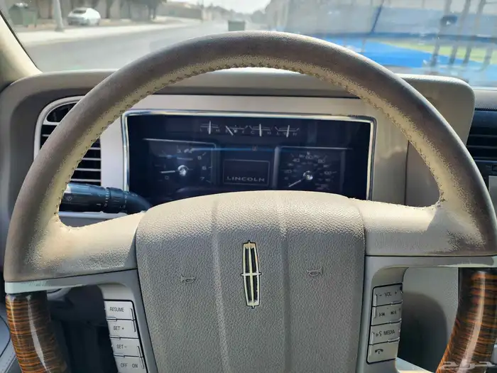 لينكون نافيجتور 2010 27