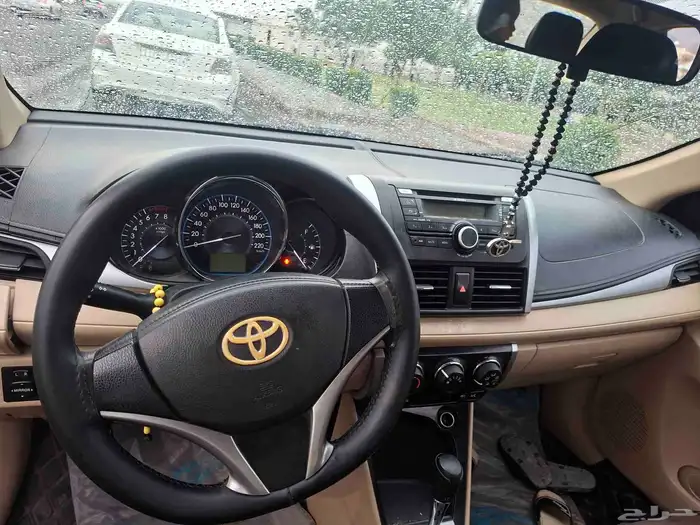 تويوتا يارس 2016 2