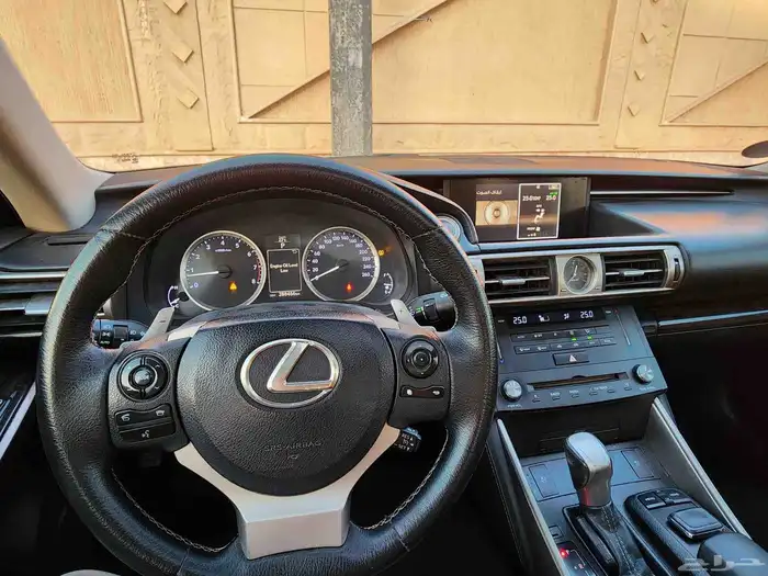 لكزس is350 ممشي 288 الف  2015 16