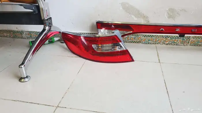 اسطبات خلفيه ازيرا 2012يلا2016اصلي وكاله على شرط وضمان 4