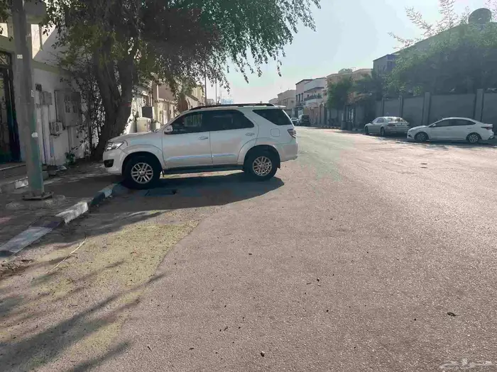 فورشنر 2013 بدي وكاله جير ومكينه وكاله ممشى قليل 220 الف 1