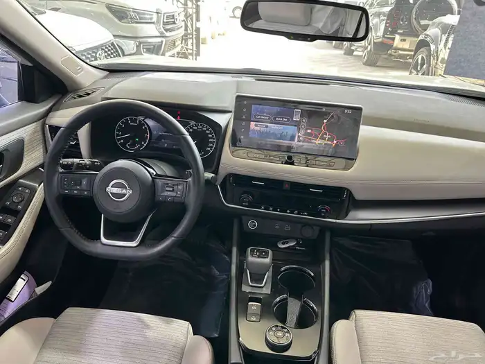 نيسان اكستريل 7 مقاعد SV بلس 2023 عداد 23 آلف كيلو 12