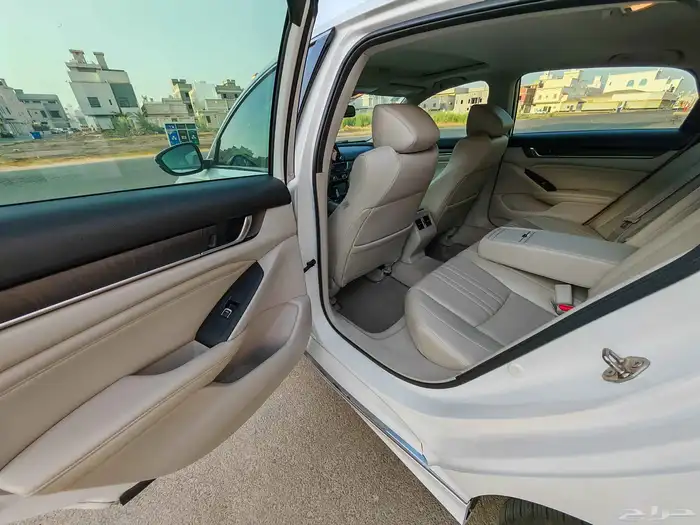 هوندا اكورد 2019 وكالة 8