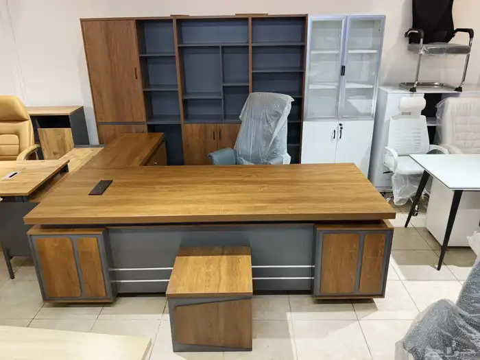 مكتب مدير فخم مودرن مكتب العمل وركستيشن بارتيشن دولاب كراسي 5