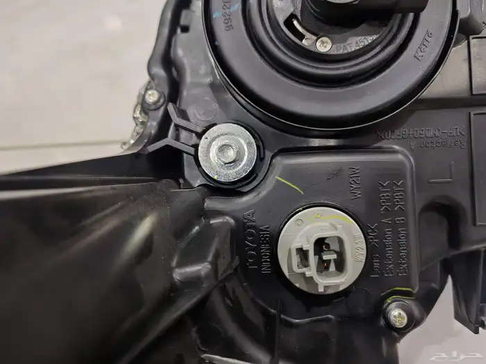 شمعات فورتشنر اصليه جهه اليسار 7