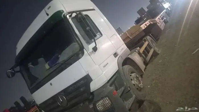 لوبد متواجد في الدمام 3 محور 18 متر جاهز للعمل 1