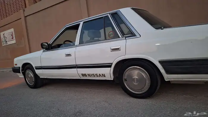 نيسان لوريل 200L 6