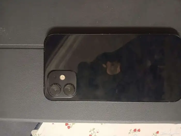 ايفون 12 العادي نظييف 0