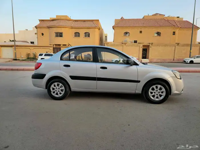 كيا ريو 2010 2