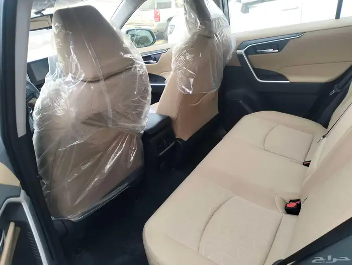 تويوتا راف فور XLE نص فل 2025 سعودي 6