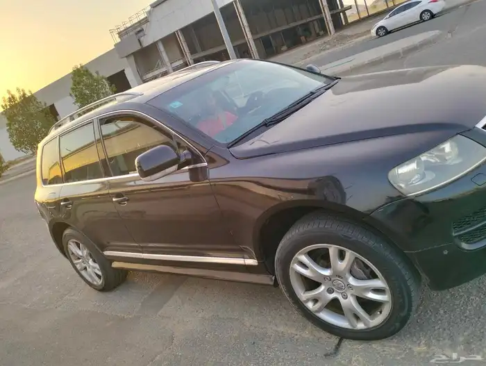 فولكس واجن طوارق بحاله الوكاله مفحوص مجدد 9