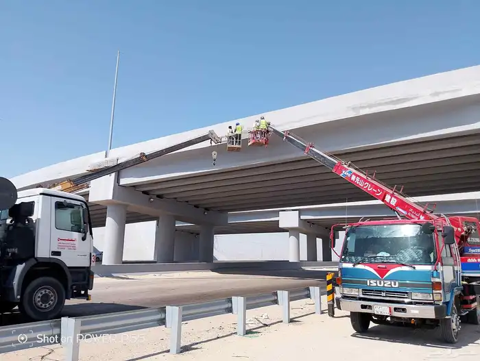 ايجار رافعه كرين ونش مان لفت لرفع العمال 3