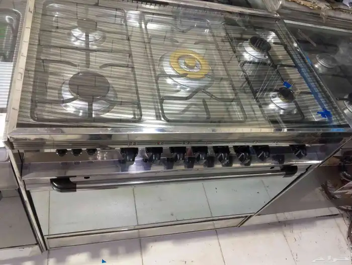 غاز مستعمل نظيف وكاله في 5عيون او 4 عيون بيع 3