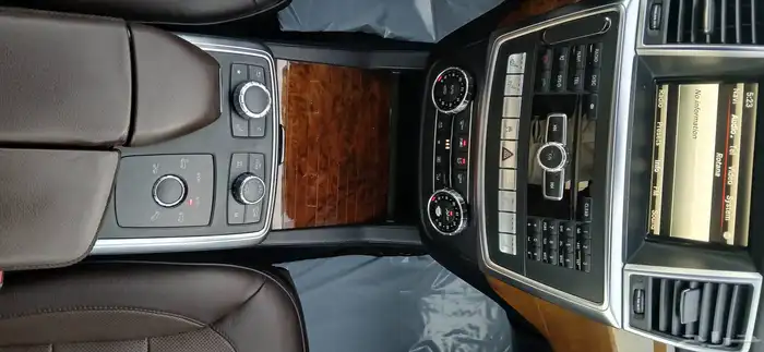 جيب مرسيدس GL 500 موديل 2013   سعودي 19