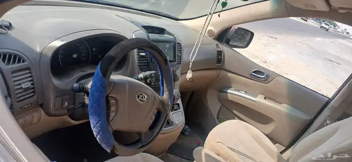 كيا كرنفال موديل 2014  تشليح قطع غيار فقط 7