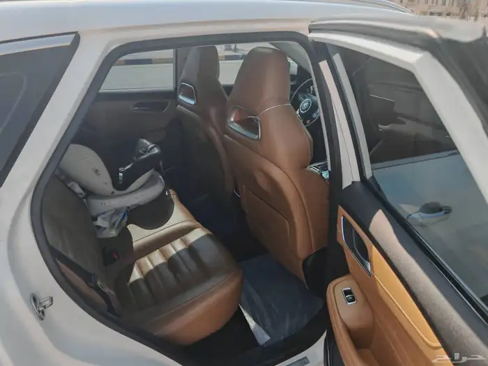 ام جي اتش اس 2022 5