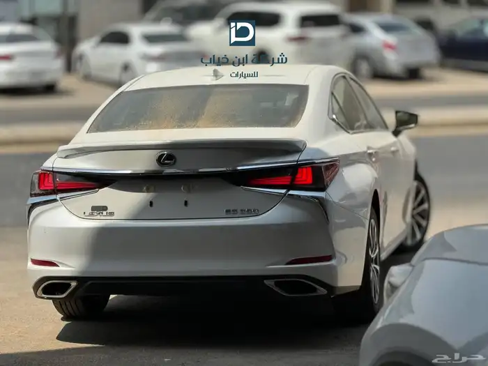لكزس ES350 2025 فئة CA بريمي تشغيل عن بعد جناح خلفي 3