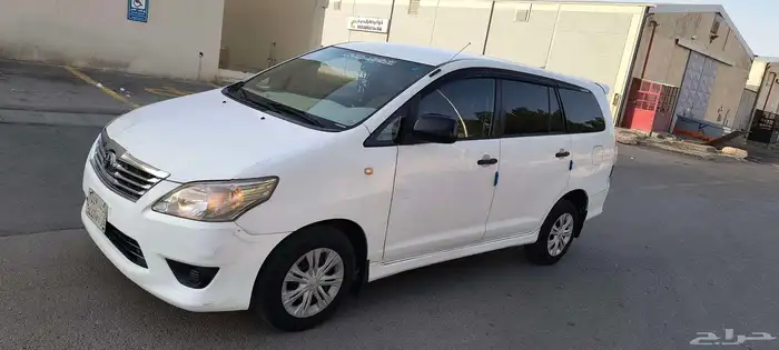 Toyota Innova 2014 1