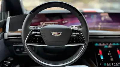 كاديلاك اسكاليد لاكجري بلاتيوم سبورت اعلي فئه2025 كاش وبنوك index