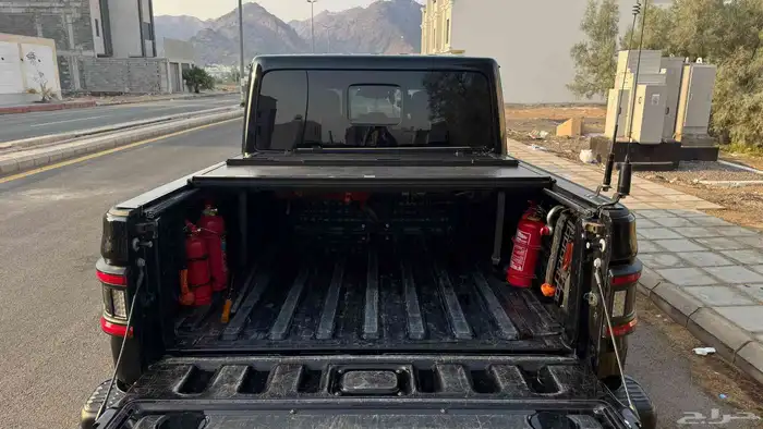 جيب جلاديتور 2023 - روبيكون 18