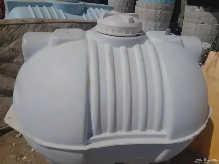 2خزانات مياه مستخدمه 3